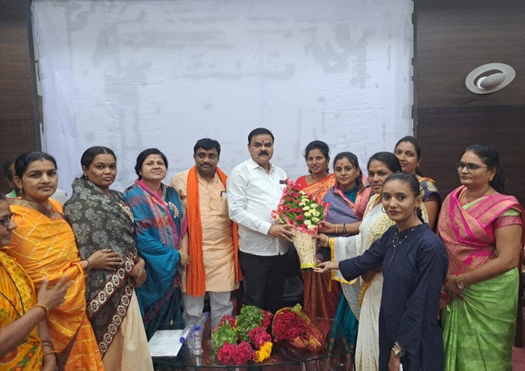शितलताई भांगे यांची शिवसेनेच्या महिला जिल्हाप्रमुख पदी निवड.. 2 IMG 20230623 180334 2